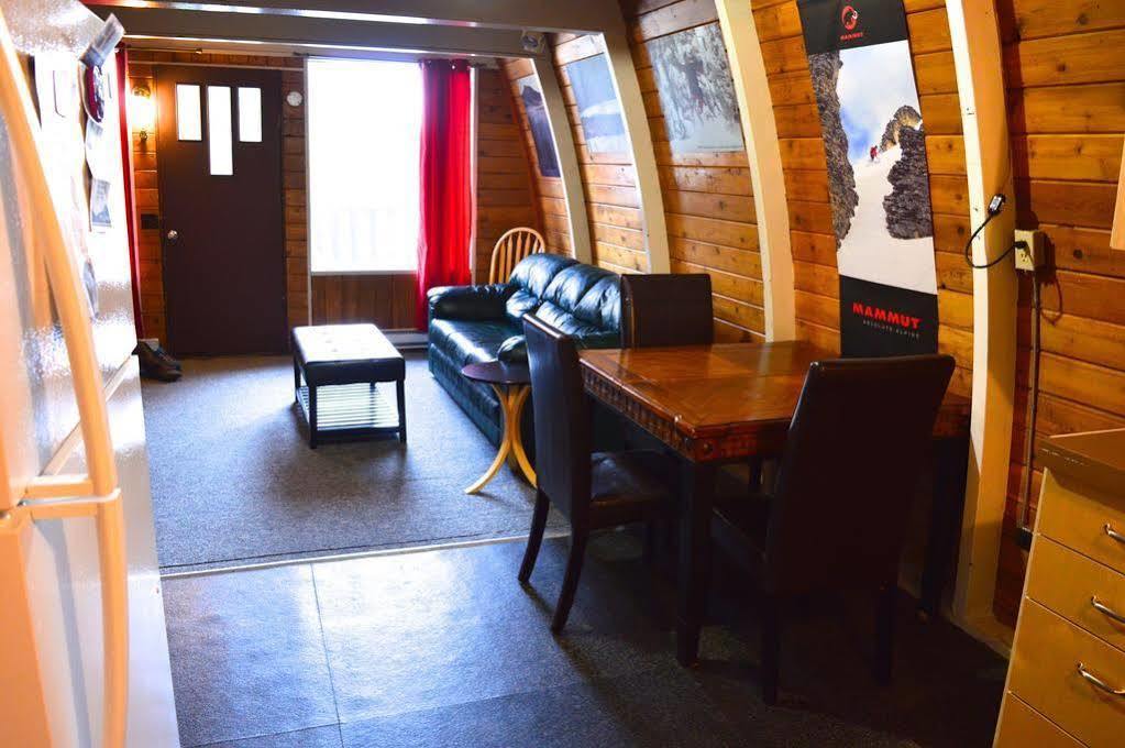 Red Shutter Inn Rossland Dış mekan fotoğraf